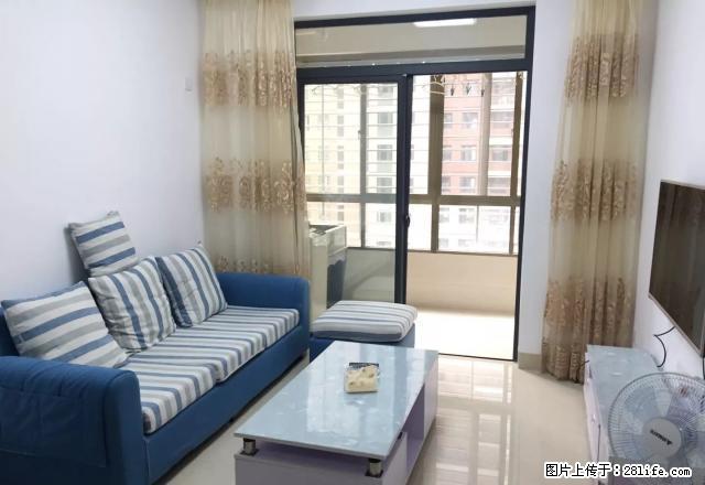 万达广场正对面 月山小区 欧式布艺沙发 瓷砖上墙 精装两房 - 房屋出租 - 房屋租售 - 龙岩分类信息 - 龙岩28生活网 ly.28life.com