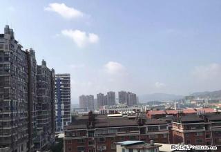 龙腾路 金融中心附近 居家两房 高层 视野好 仅租1700 - 龙岩28生活网 ly.28life.com