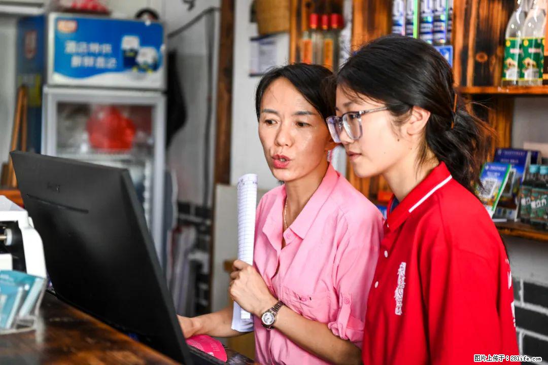 全网追的“扁担女孩”,找了一份暑假工,时薪12元 - 龙岩生活资讯 - 龙岩28生活网 ly.28life.com